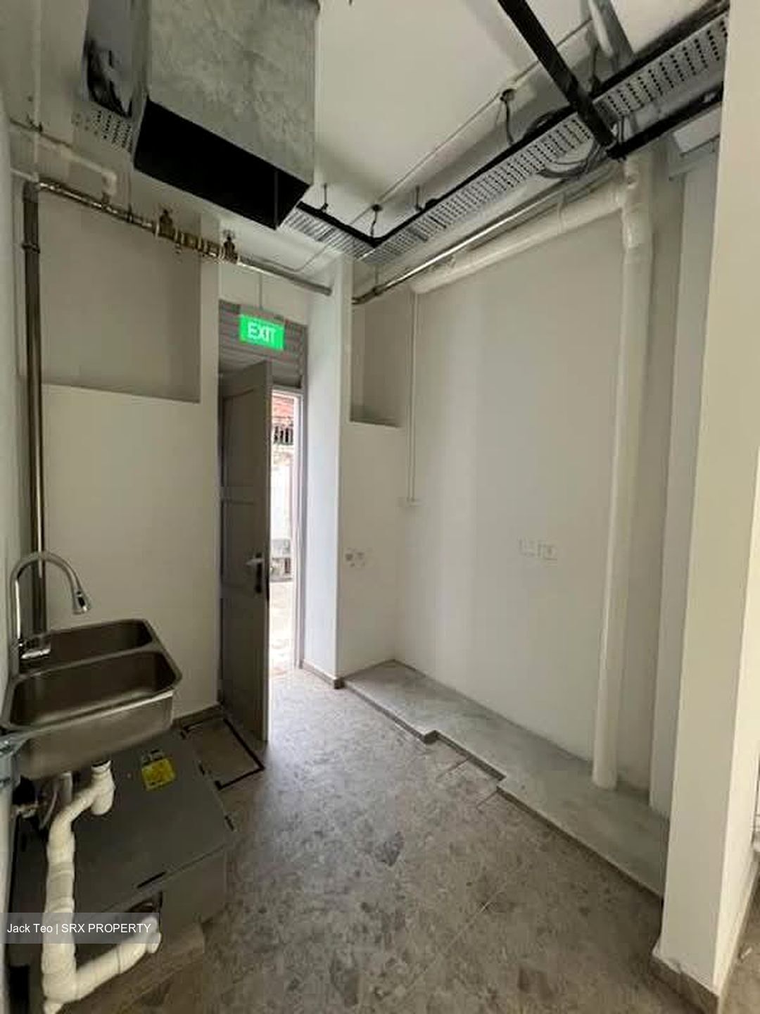 Jalan Besar (D8), Shop House #568549541